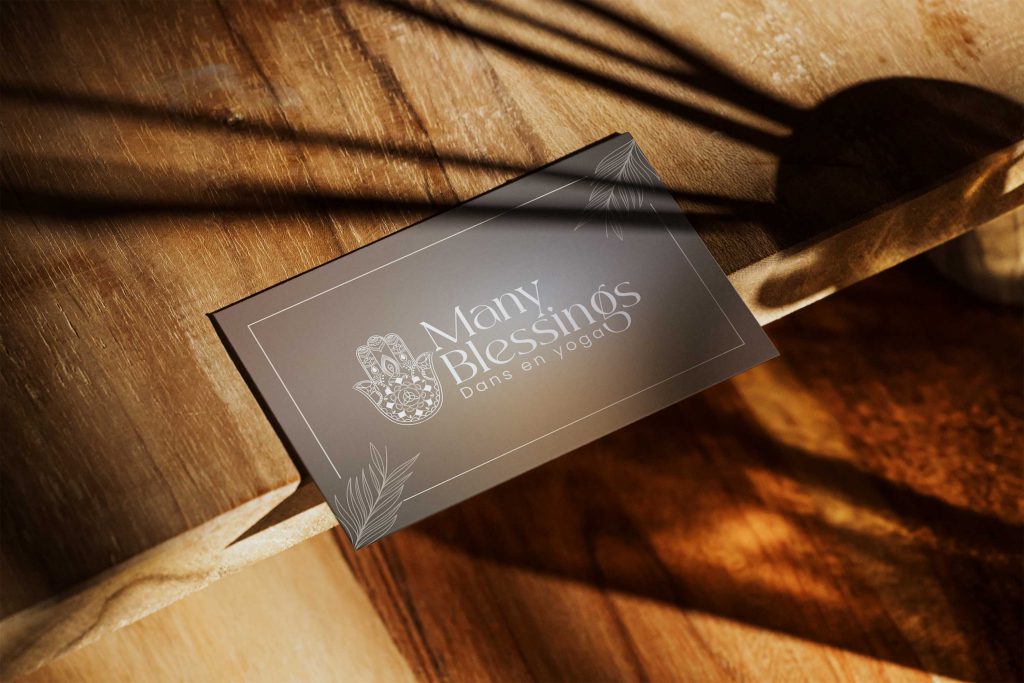 Business_Card_Wooden_Background